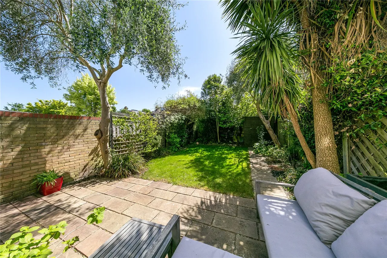 Claremont Road, St Margarets, TW1, photo 15