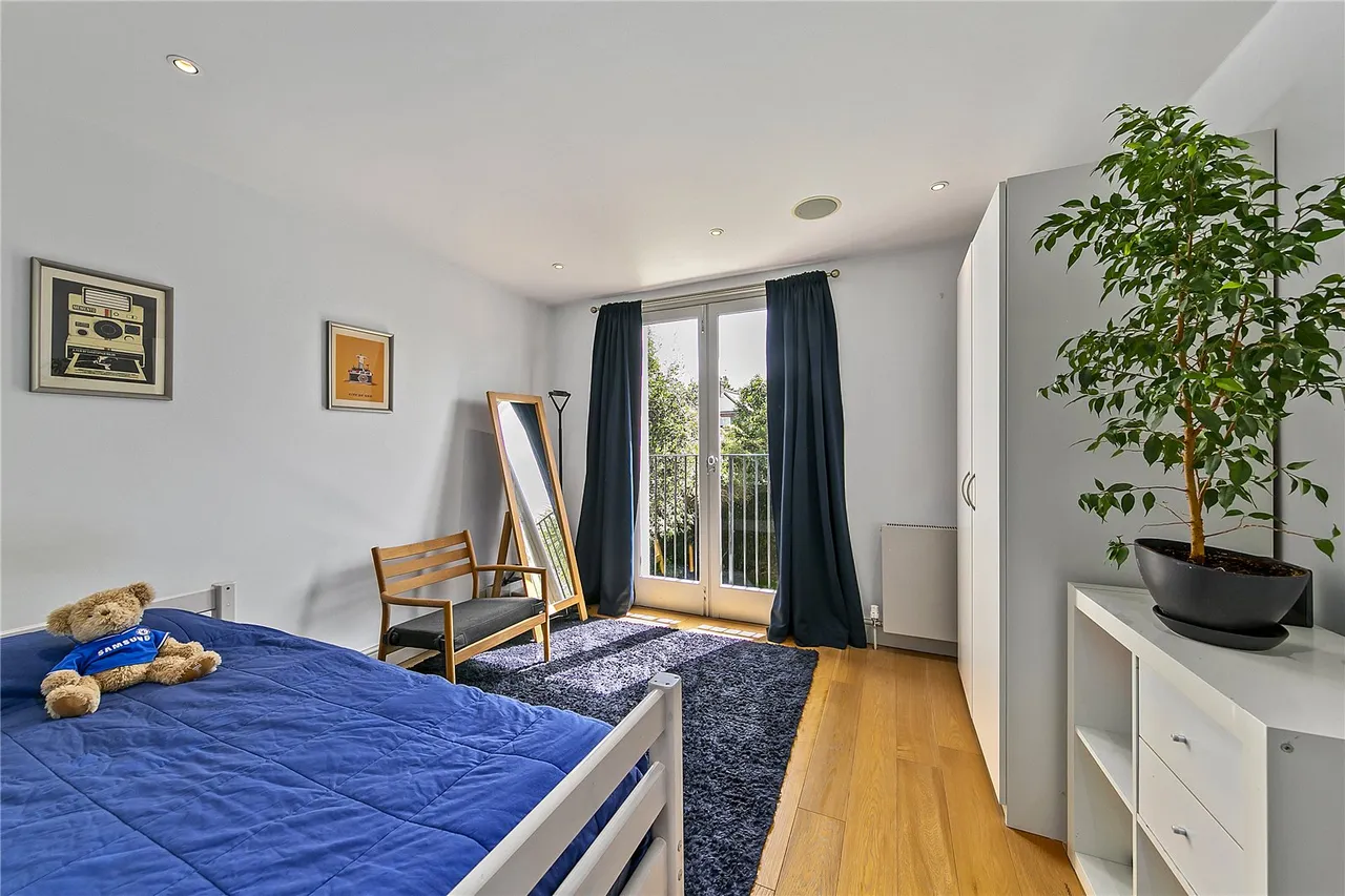 Claremont Road, St Margarets, TW1, photo 18