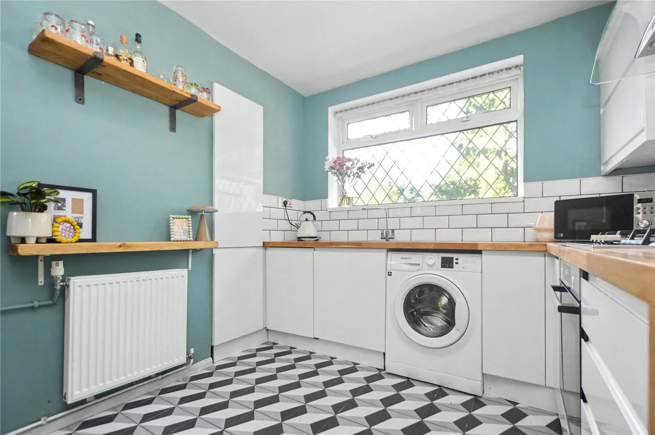 Windsor Crescent, Rothwell, LS26, photo 12