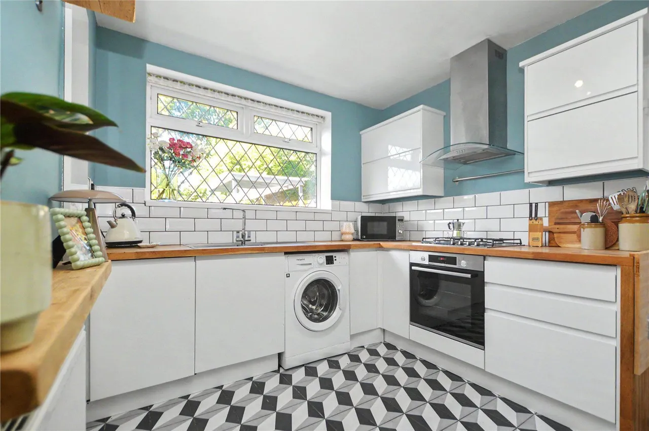 Windsor Crescent, Rothwell, LS26, photo 3