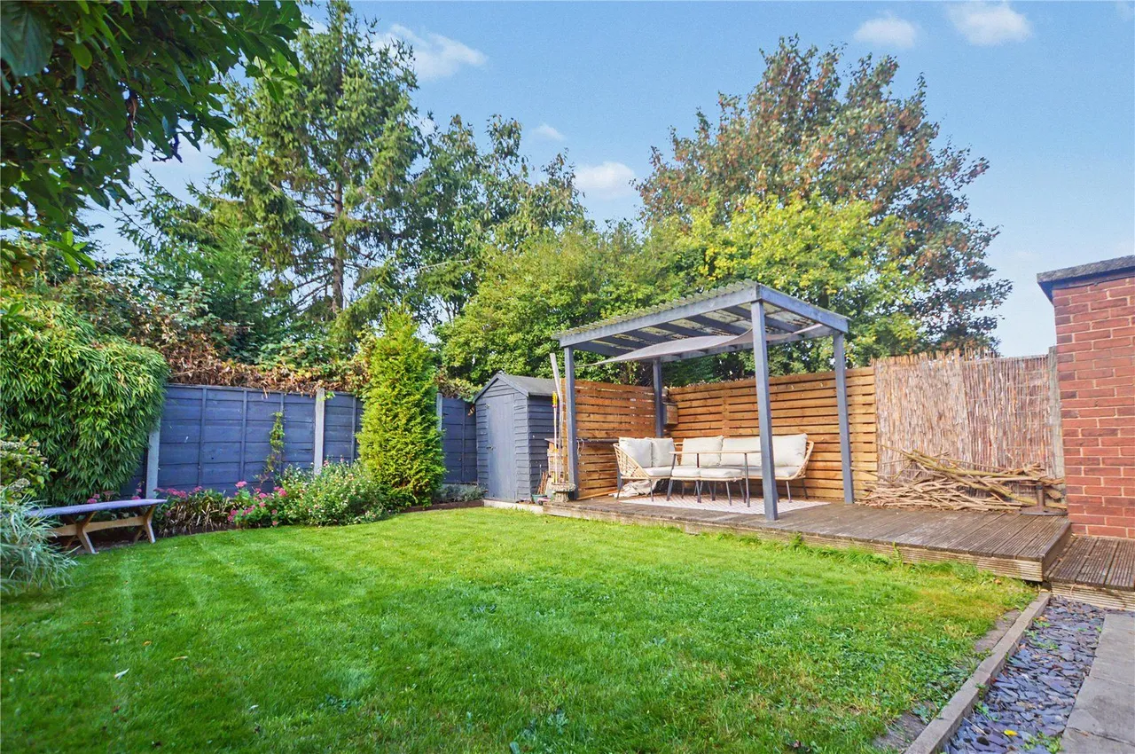 Windsor Crescent, Rothwell, LS26, photo 11