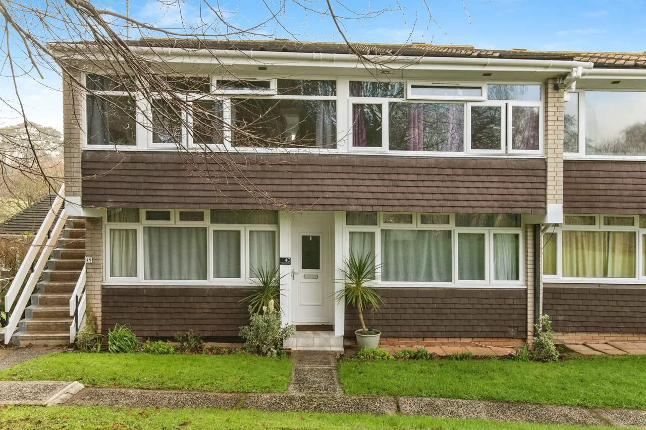 2 bed flat for sale — Lansdowne, Exeter