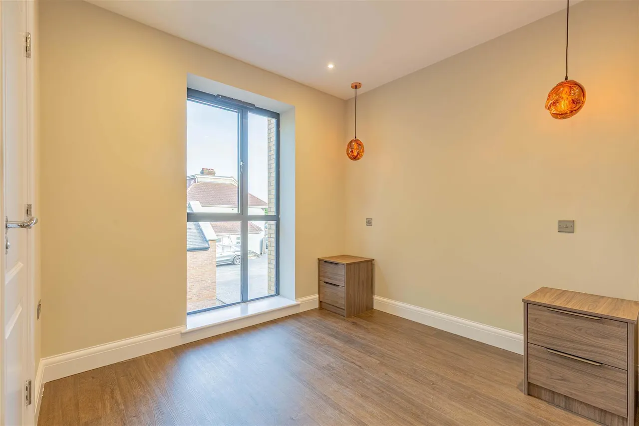 North Drive, Hounslow, photo 11
