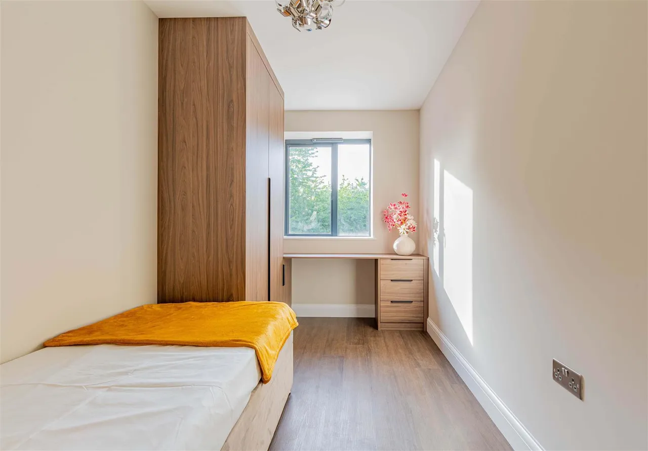 North Drive, Hounslow, photo 16