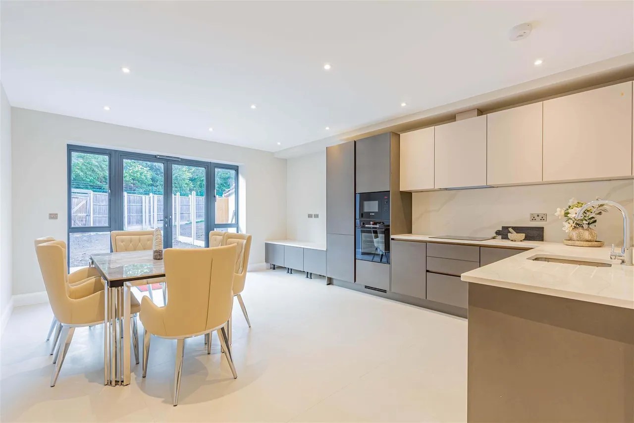 North Drive, Hounslow, photo 4