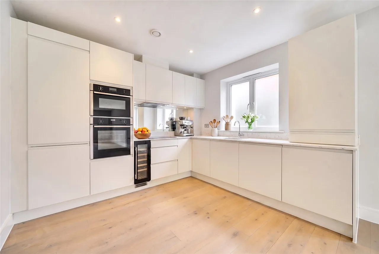 Packhorse Road, SL9, photo 3