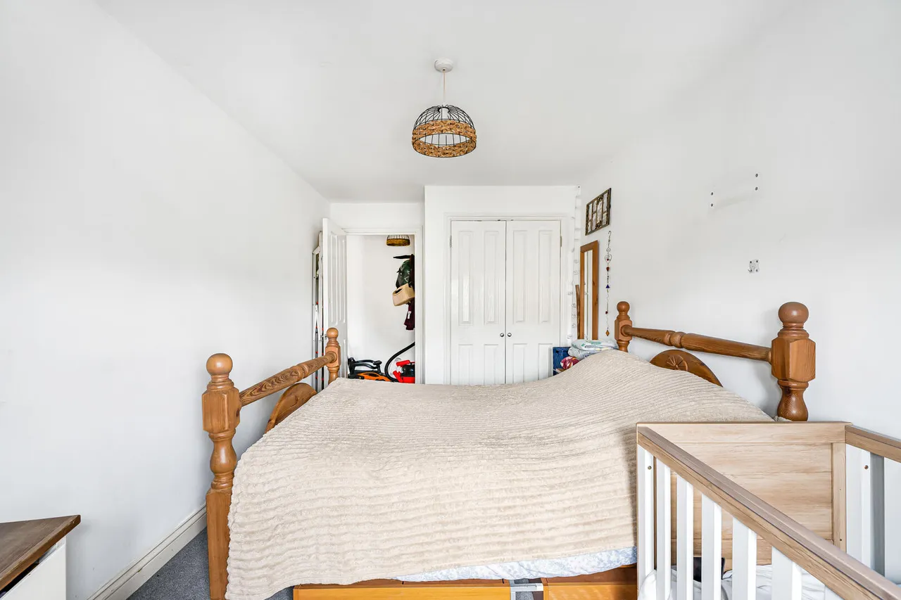 Tysoe Avenue, Enfield Lock, EN3, photo 10