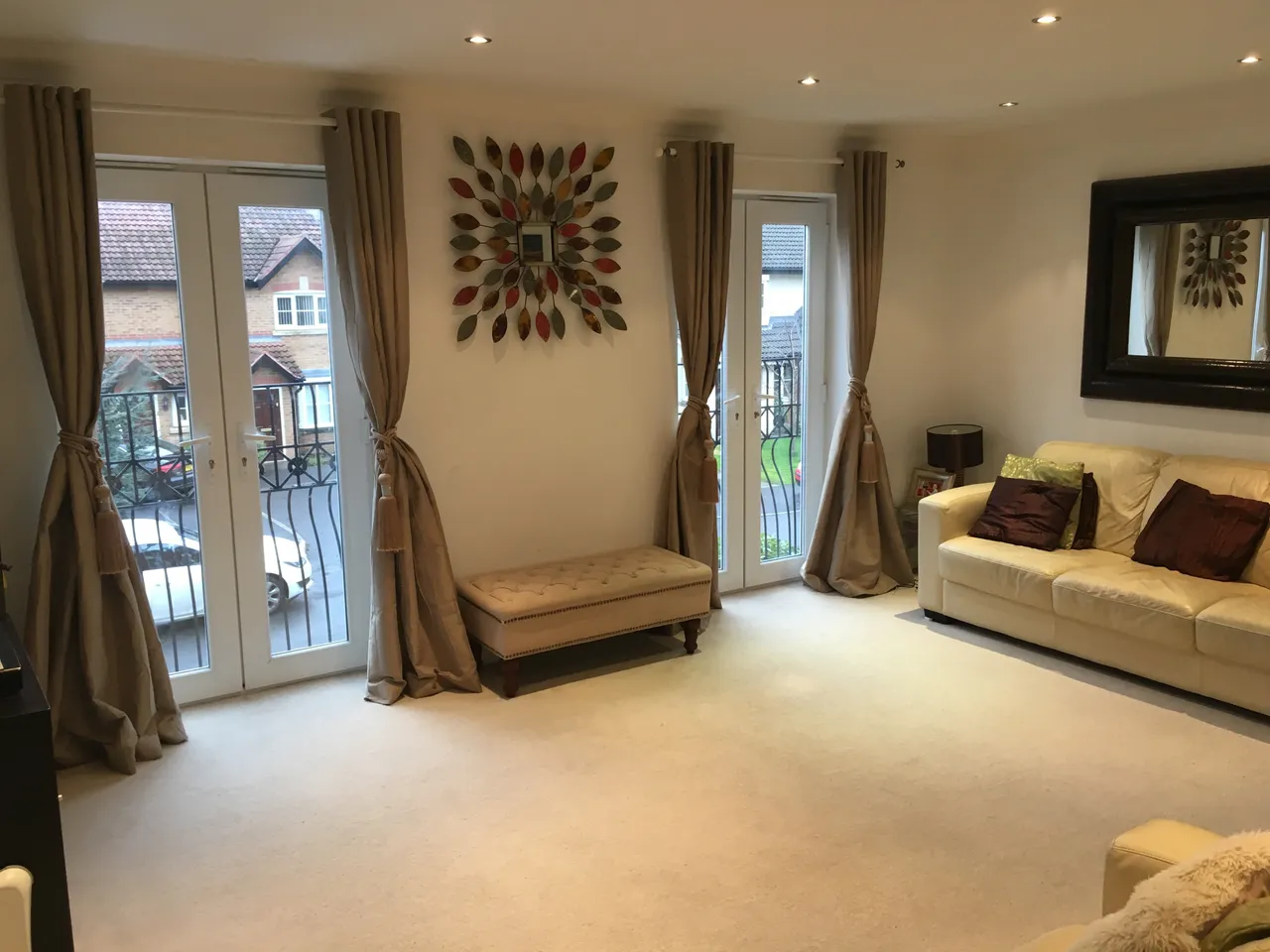 Abbeydale Close; Cheadle Hulme; SK8, photo 2