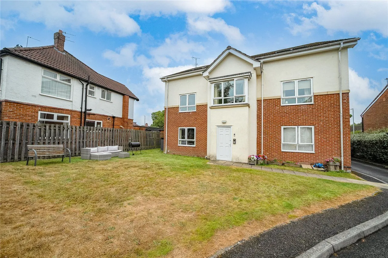 The Acres, Alwoodley, LS17, photo 8
