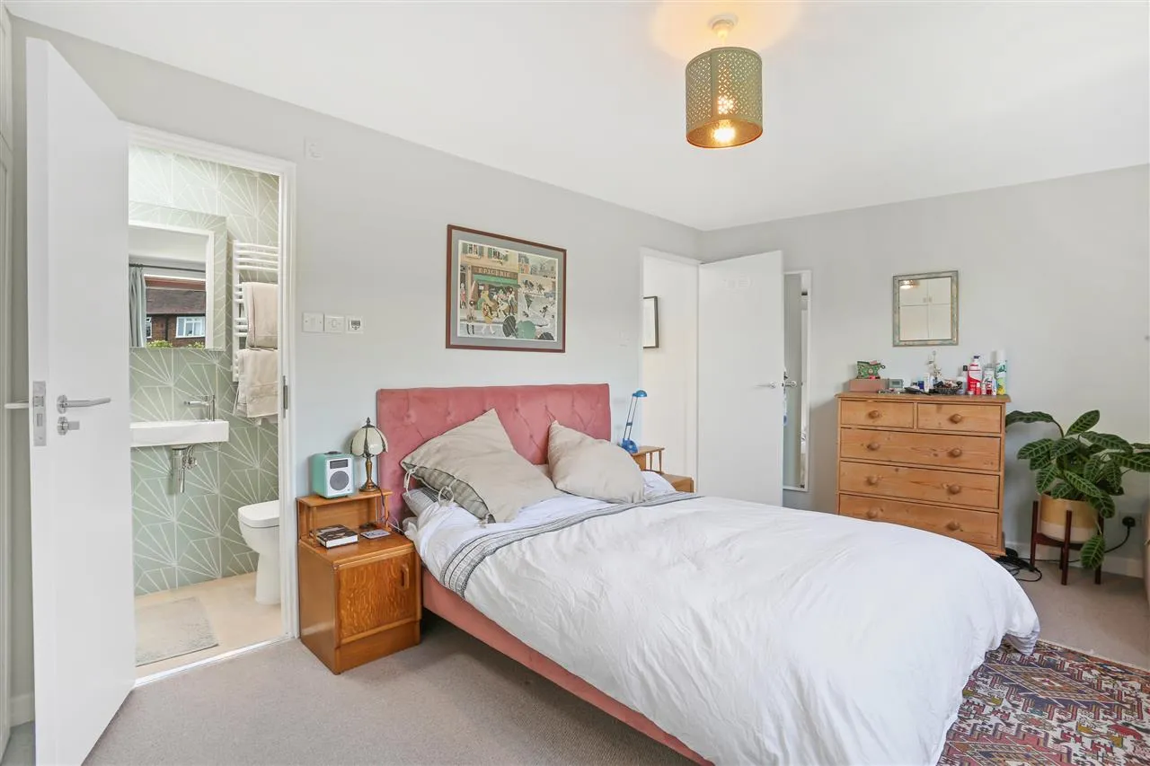 Trecastle Way, London, photo 10