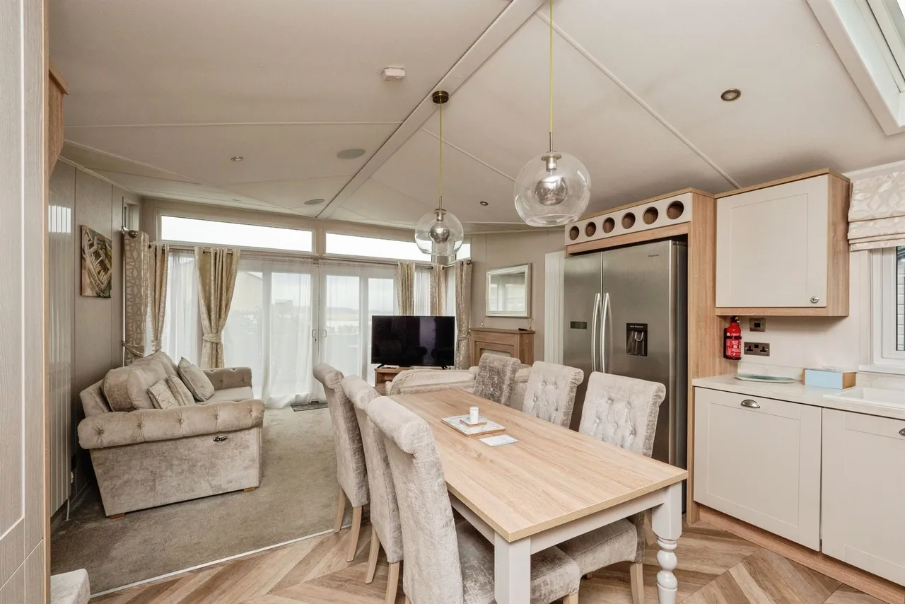 Portland Road, Weymouth, DT4, photo 5