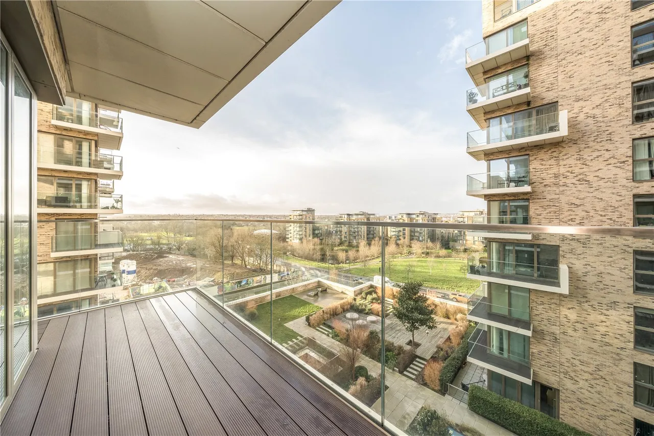 Pegler Square, Kidbrooke Village, London, SE3 9GW, photo 7