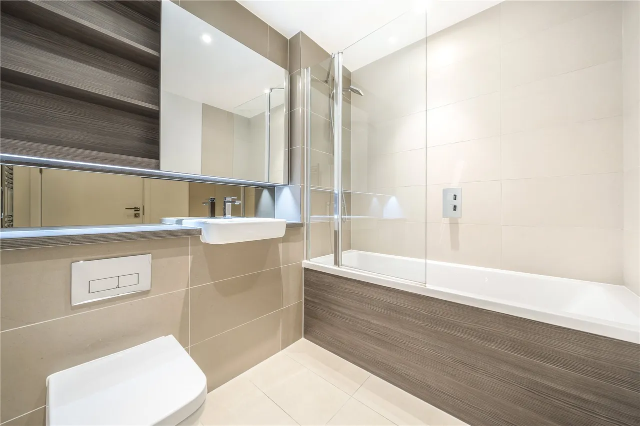 Pegler Square, Kidbrooke Village, London, SE3 9GW, photo 6
