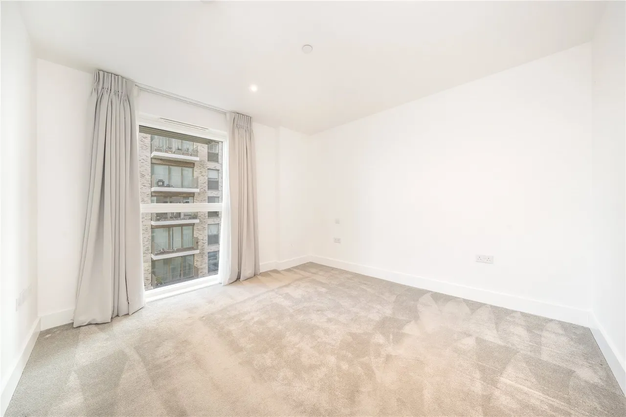 Pegler Square, Kidbrooke Village, London, SE3 9GW, photo 5