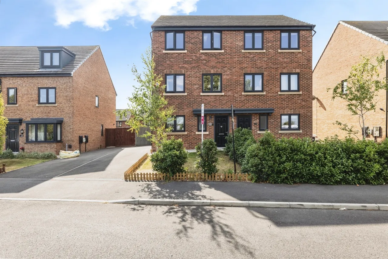 4 bed house for sale — Sandygate Lane, Hemsworth, Pontefract