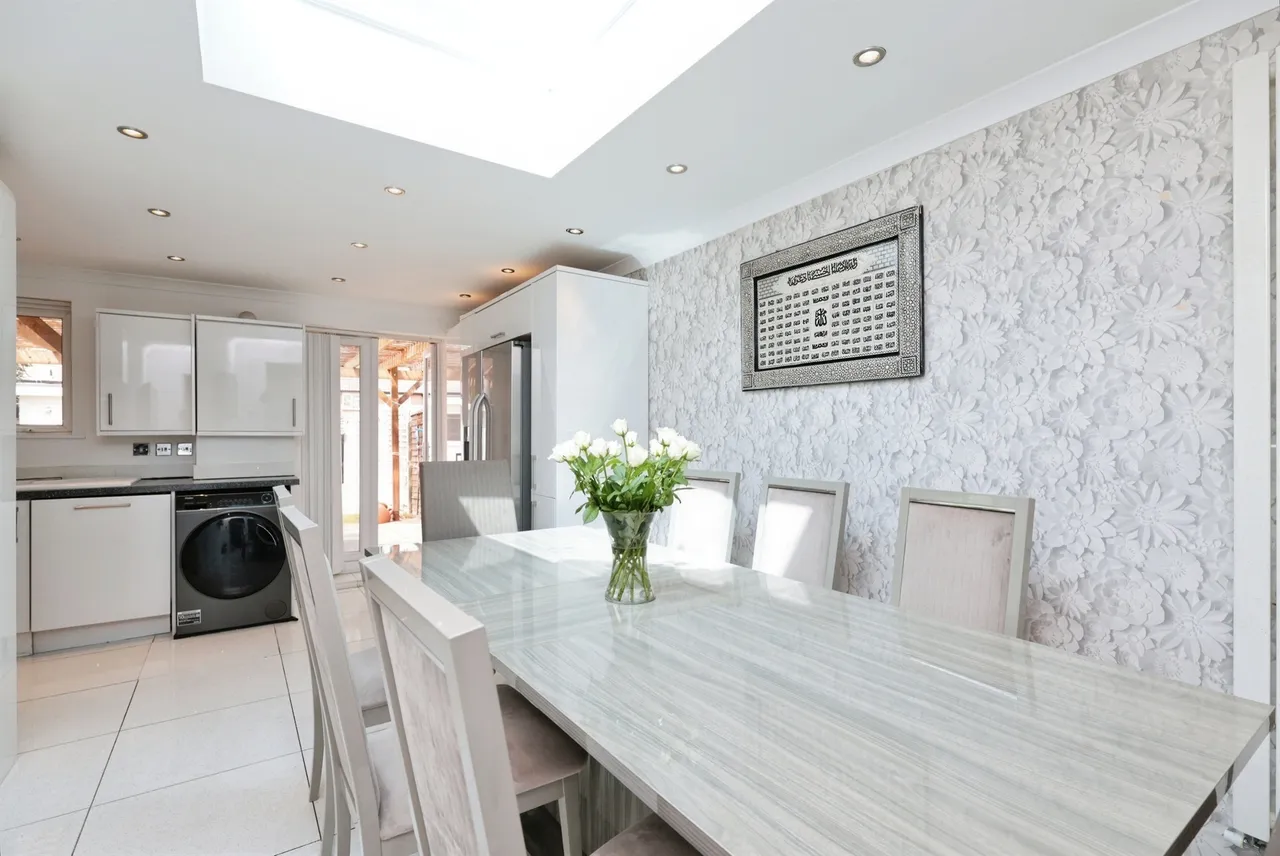 Combe Road, Watford, photo 6