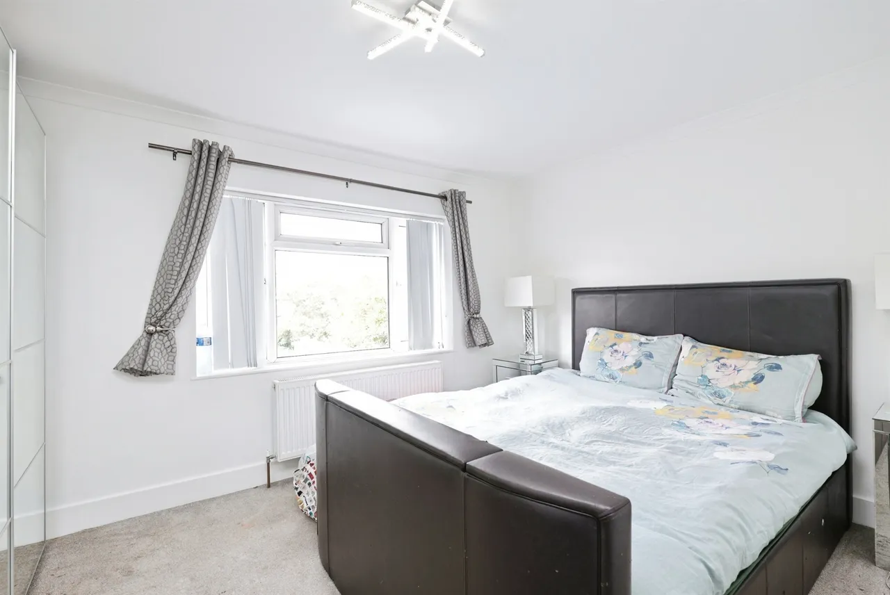 Combe Road, Watford, photo 8