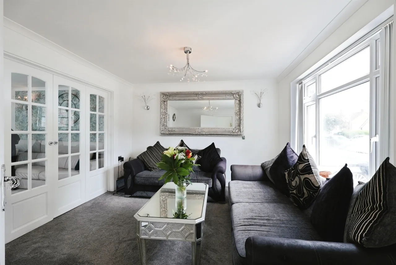 Combe Road, Watford, photo 2