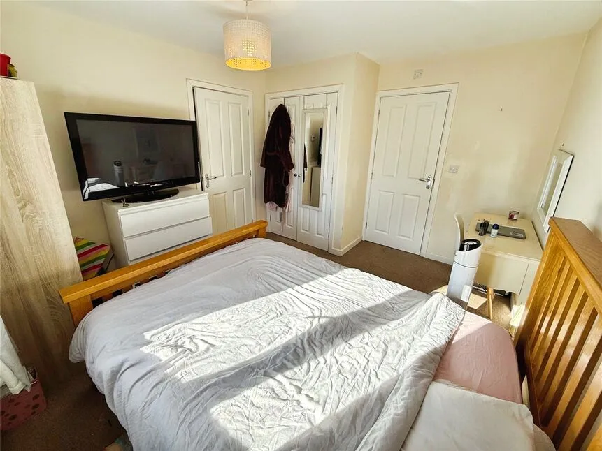 Honeysuckle Road, Witham St. Hughs, LN6, photo 10