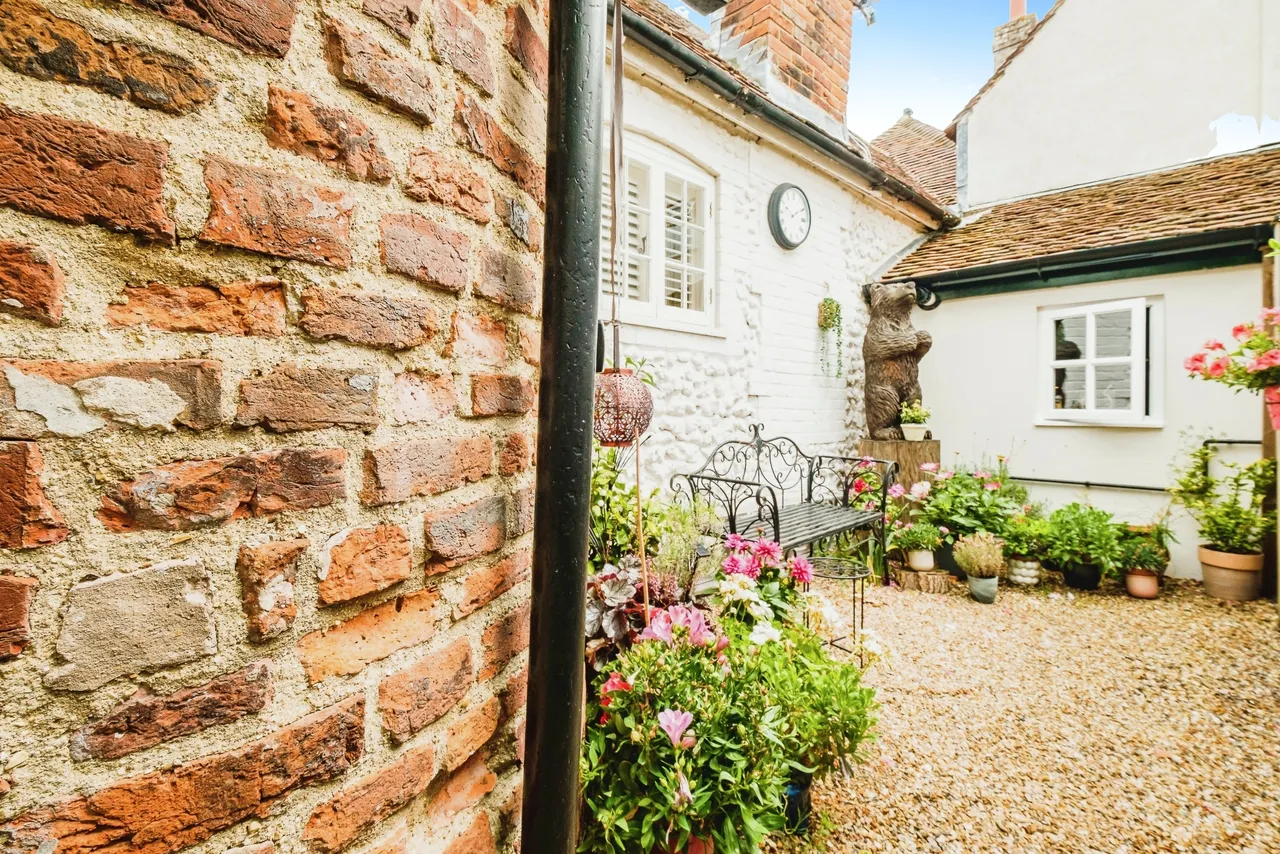 Bakers Arms Hill, Arundel, BN18, photo 13