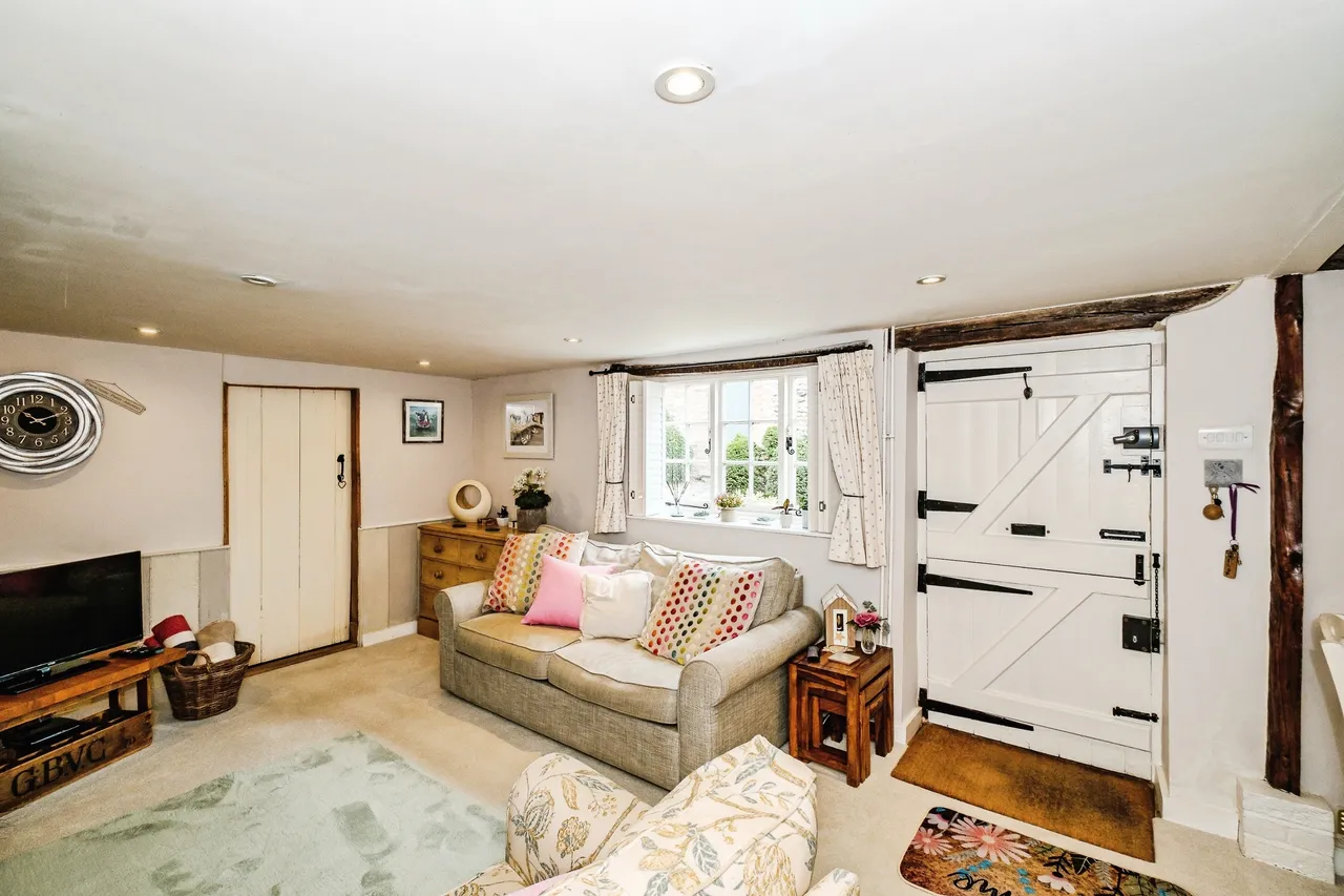 Bakers Arms Hill, Arundel, BN18, photo 6