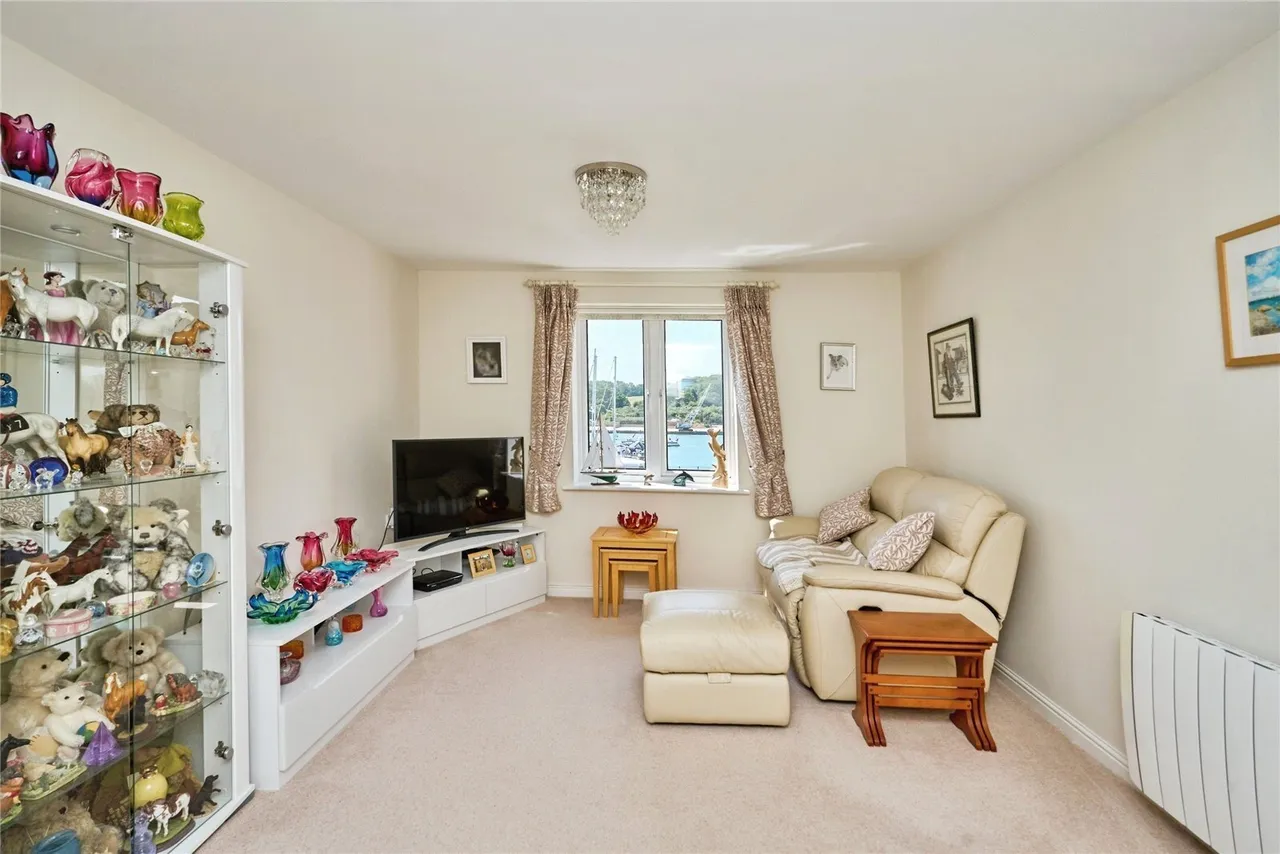 Medina View, East Cowes, PO32, photo 4