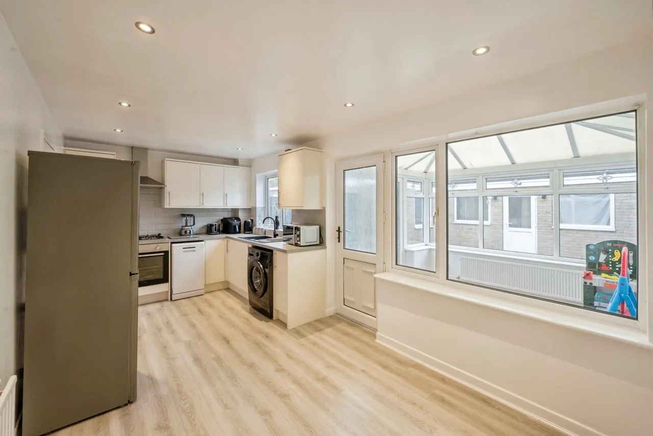 Curzen Crescent, Kirk Sandall, Doncaster, South Yorkshire, DN3, photo 7