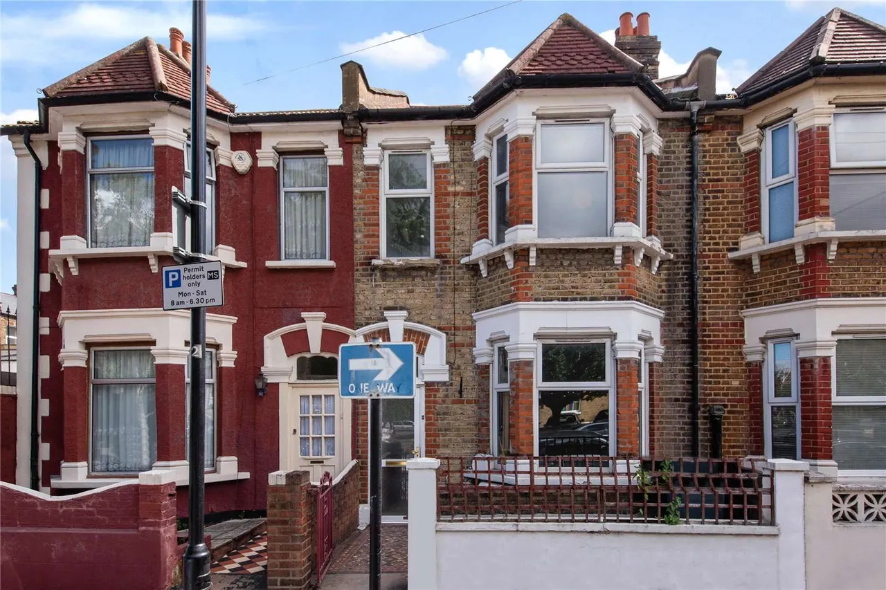 St. Bartholomew's Road, London, E6, photo 3