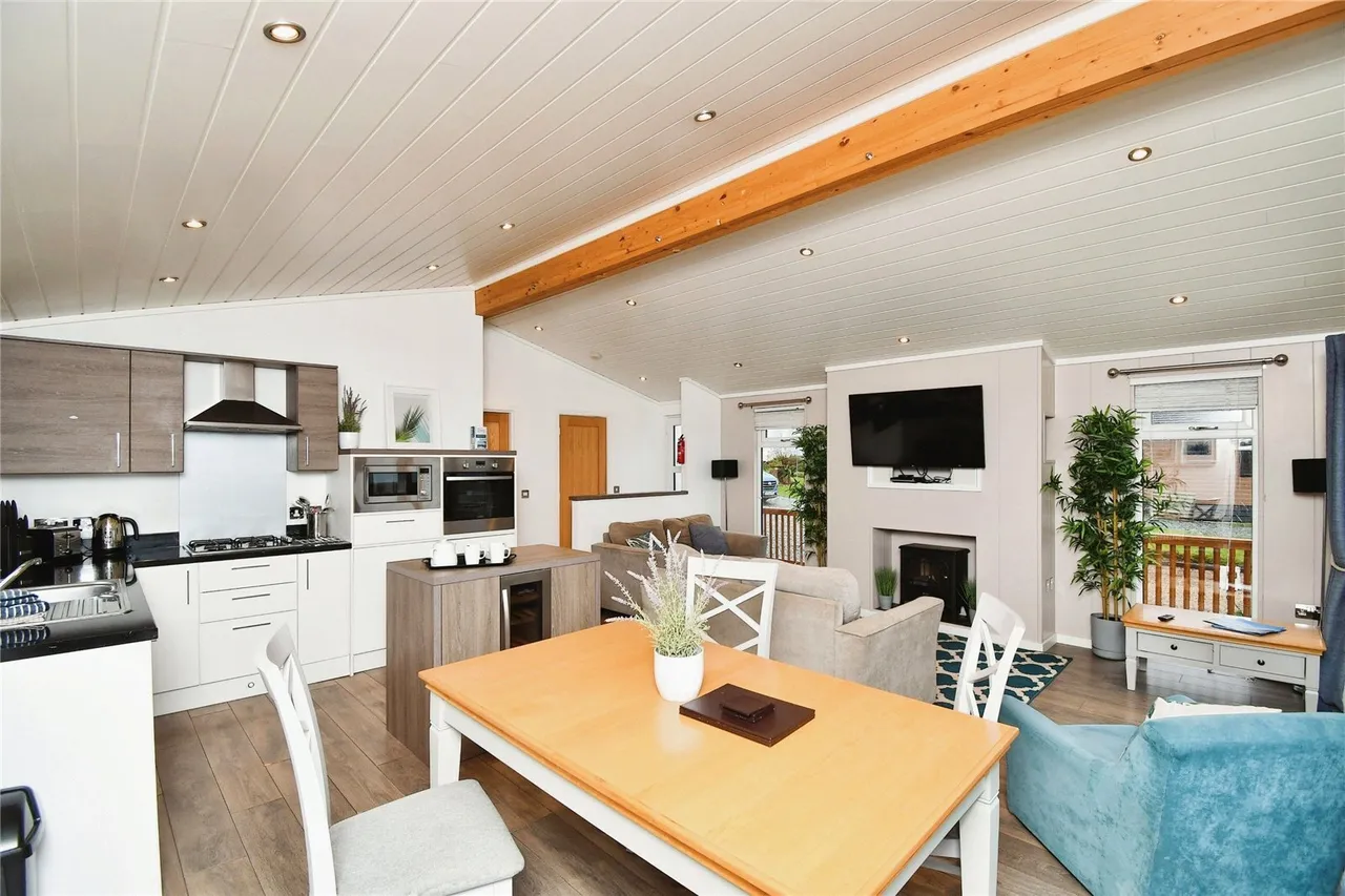 Fishguard Bay Resort, SA65, photo 8