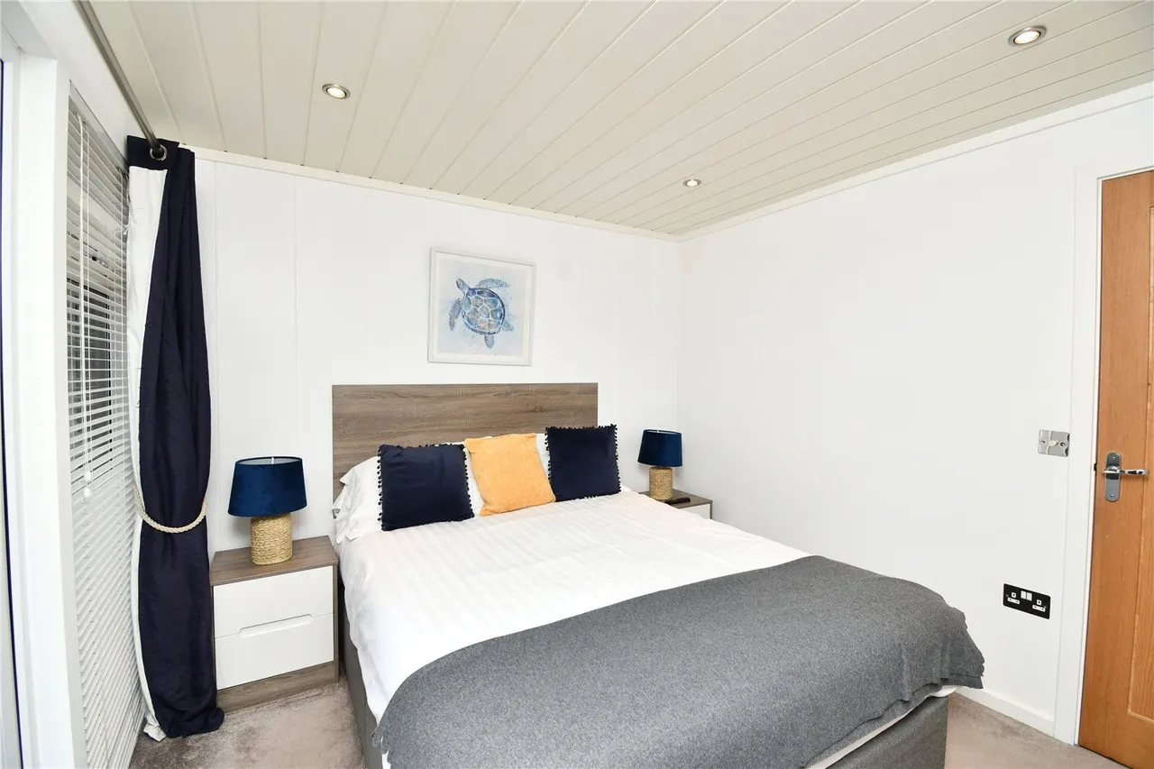 Fishguard Bay Resort, SA65, photo 5
