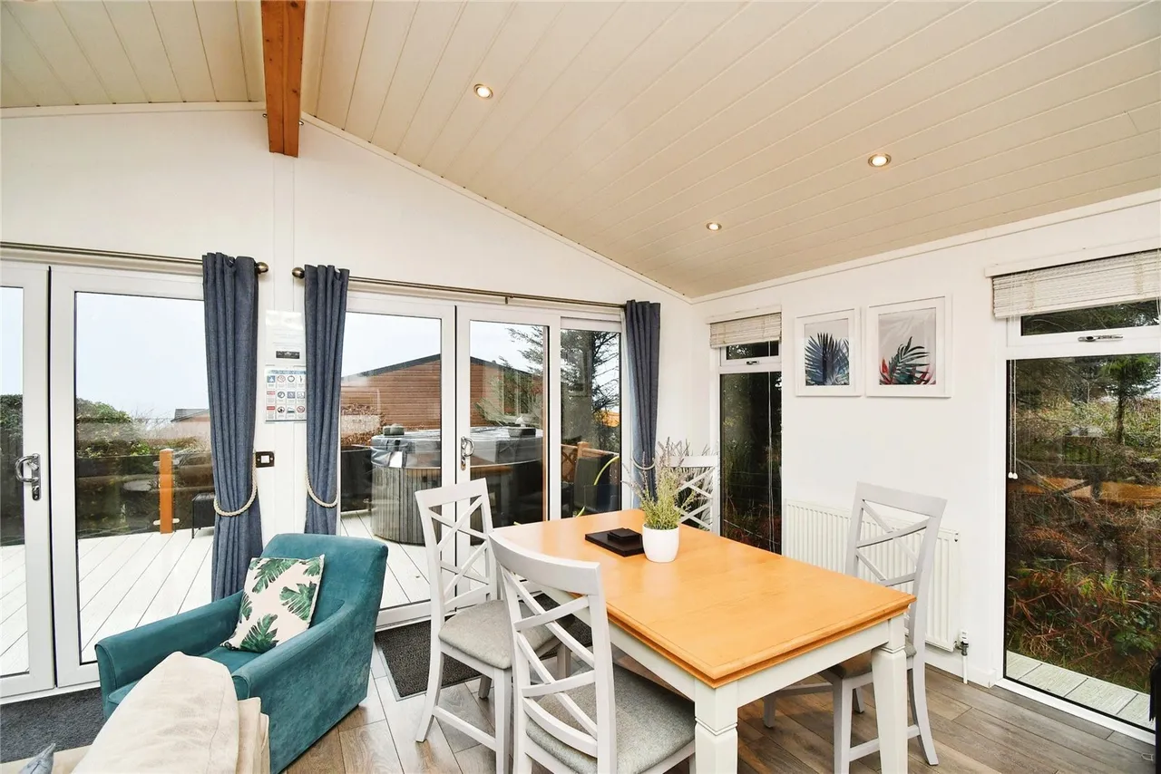 Fishguard Bay Resort, SA65, photo 7