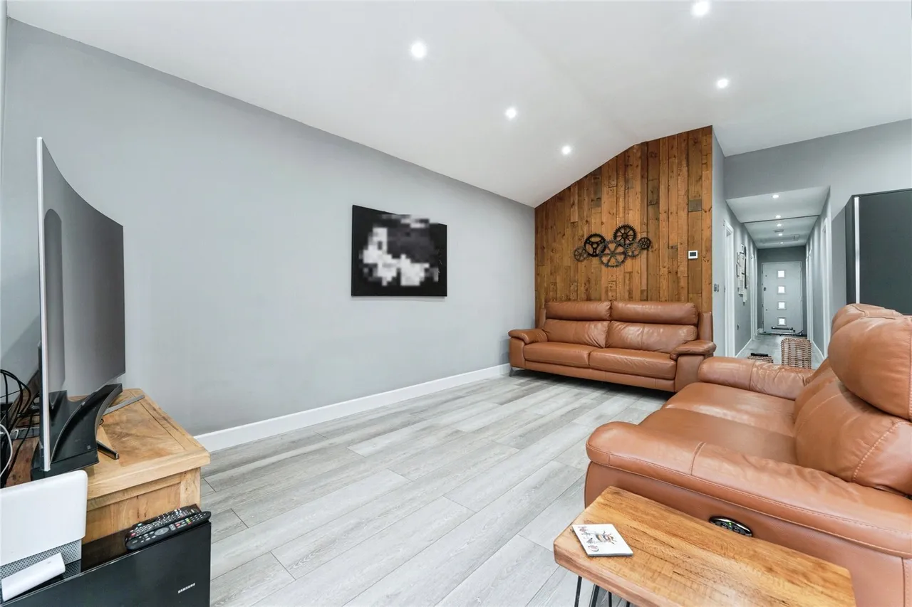 Lynn Road, Ely, Cambridgeshire, CB6, photo 16