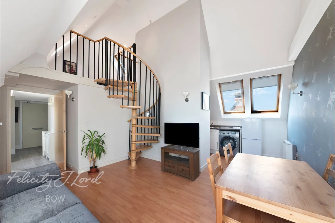 2 bed flat for sale, gladstone Place, London