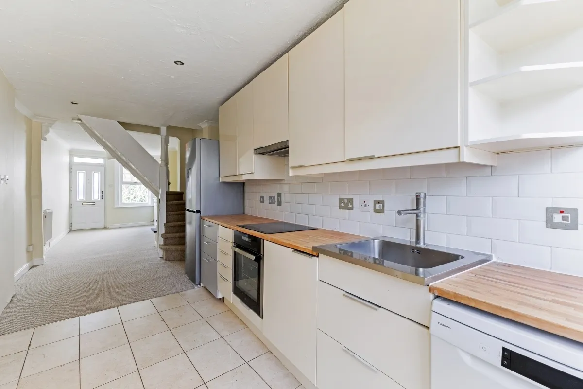 2 bed house to rent — Clewer Fields Windsor SL4