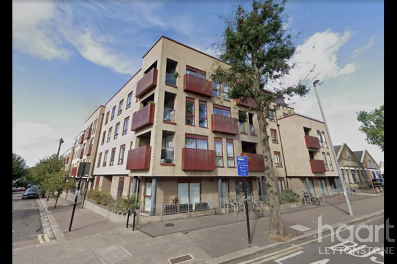 2 bed flat for sale, Tallack Road, London, E10