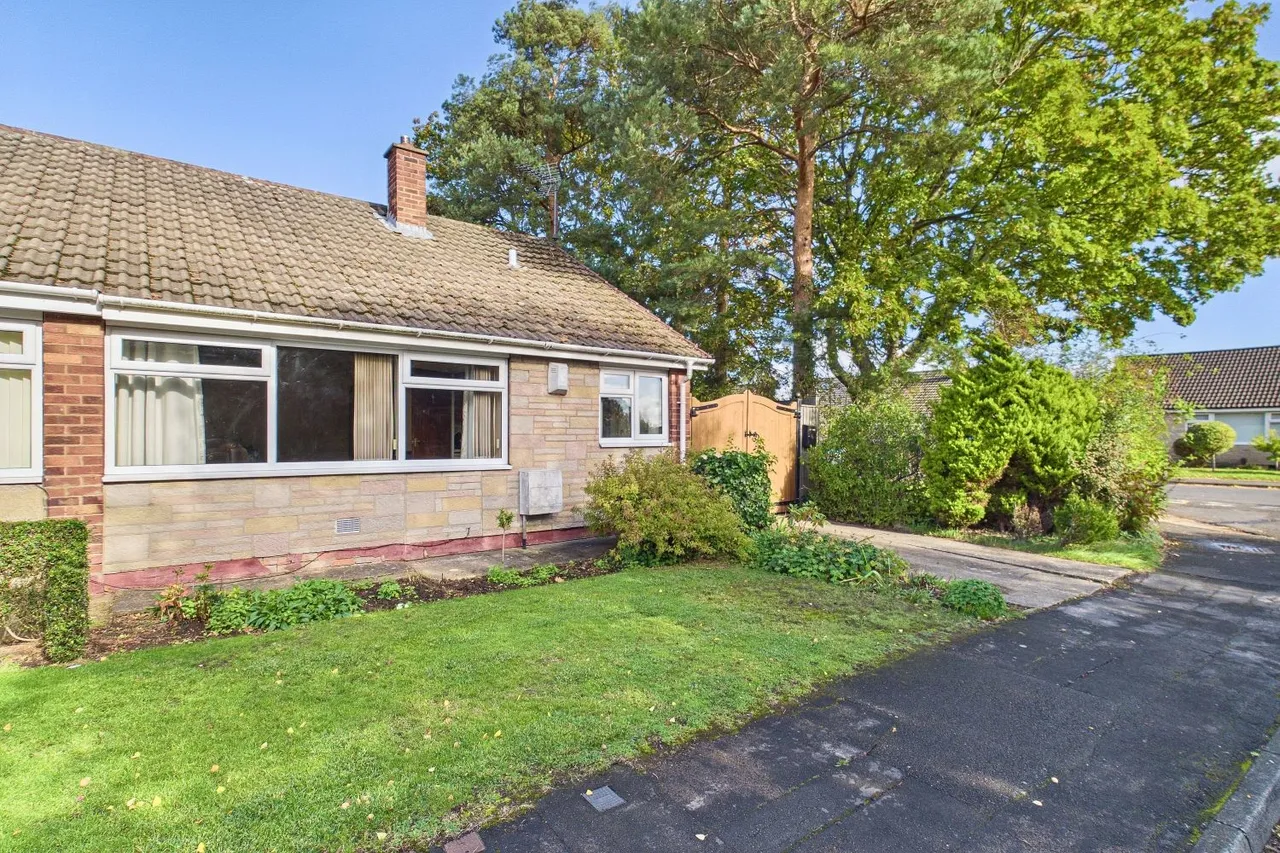 2 bed house for sale, Ullswater, York, YO24