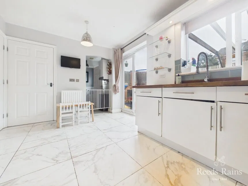 Howard Close, West Cornforth, DL17, photo 3