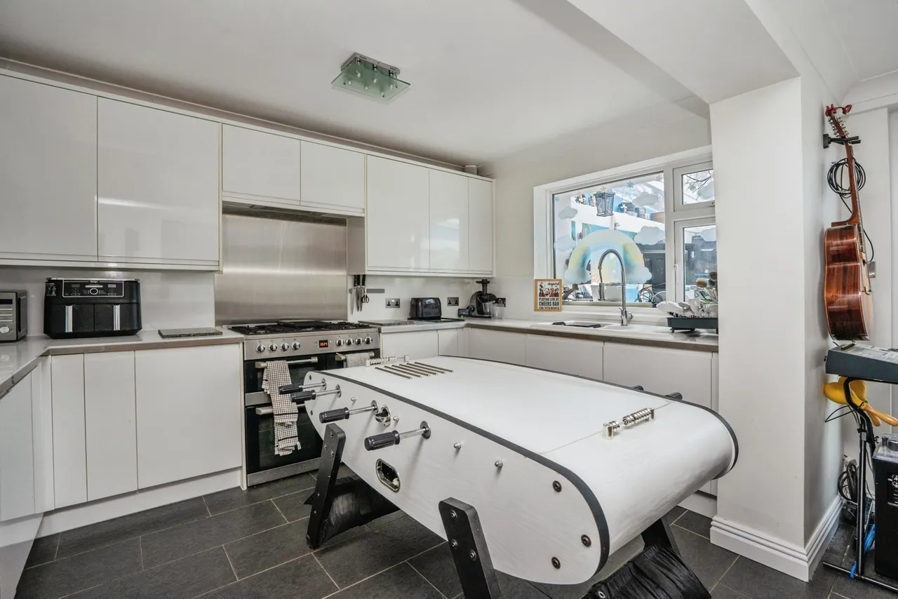 Locksway Road, Southsea, PO4, photo 3