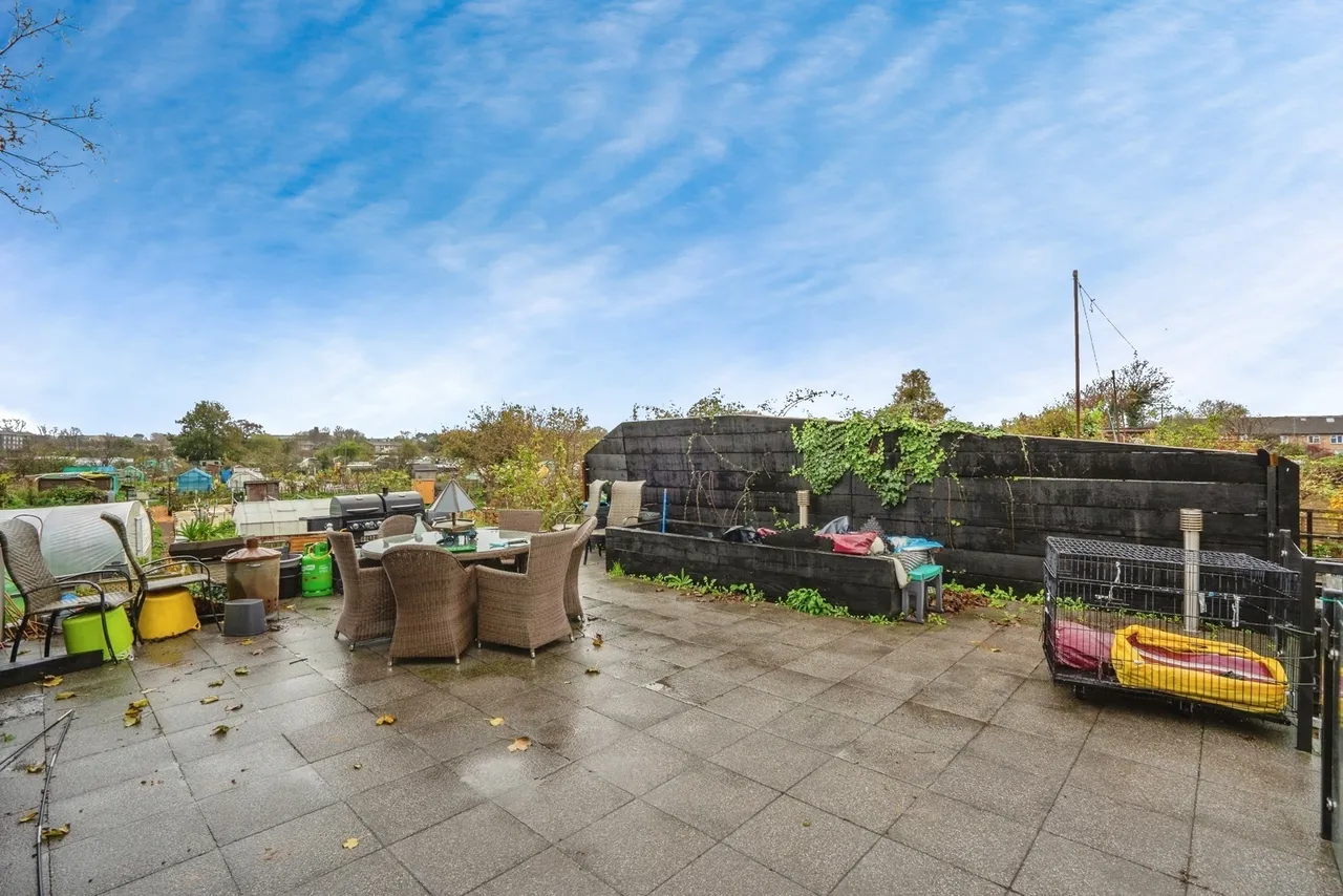 Locksway Road, Southsea, PO4, photo 10