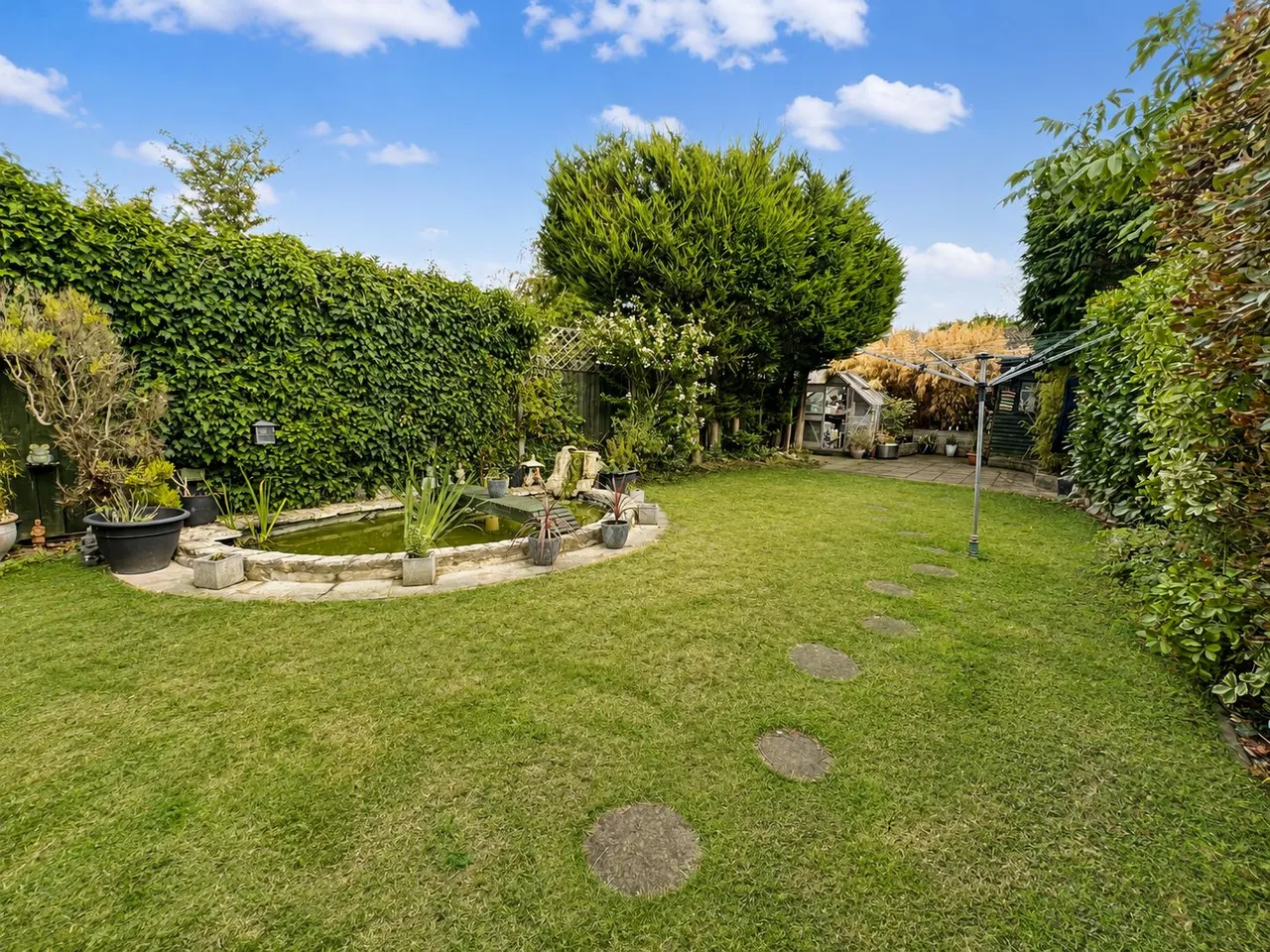 Laurel Avenue, Slough, SL3, photo 2