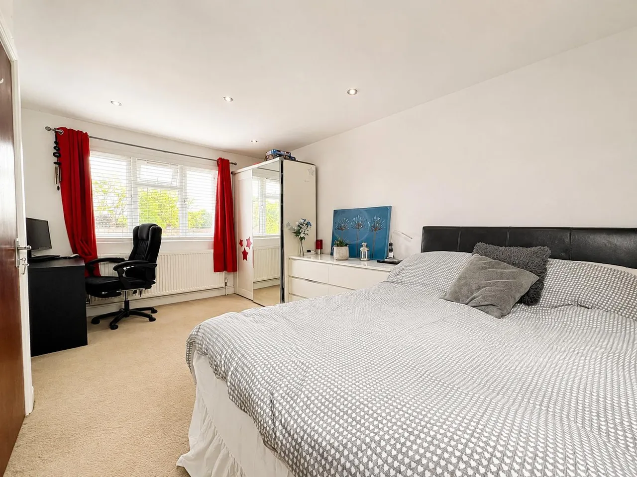 Laurel Avenue, Slough, SL3, photo 17