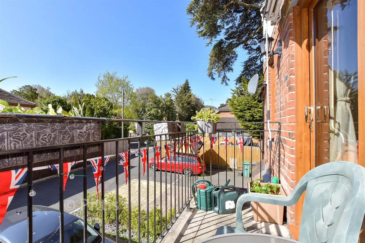 Westhill Road, Shanklin, PO37, photo 12