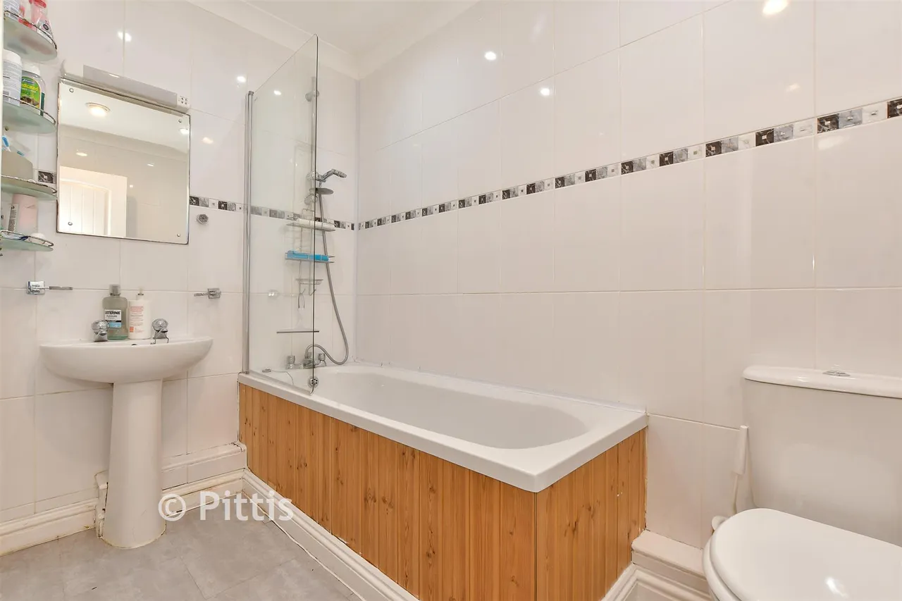 Westhill Road, Shanklin, PO37, photo 11