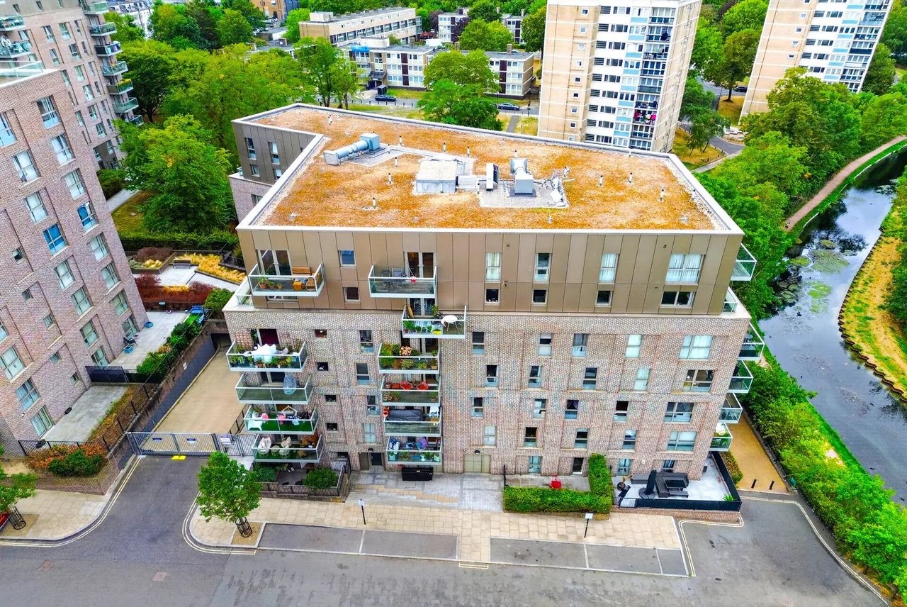 Woodberry Grove, London, N4, photo 20