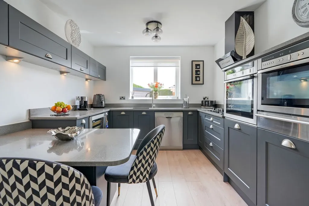 Shoreham Road, Moorgate, Rotherham S60, photo 5