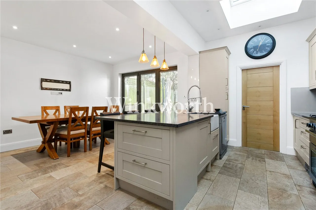 The Grove, London, N13, photo 9