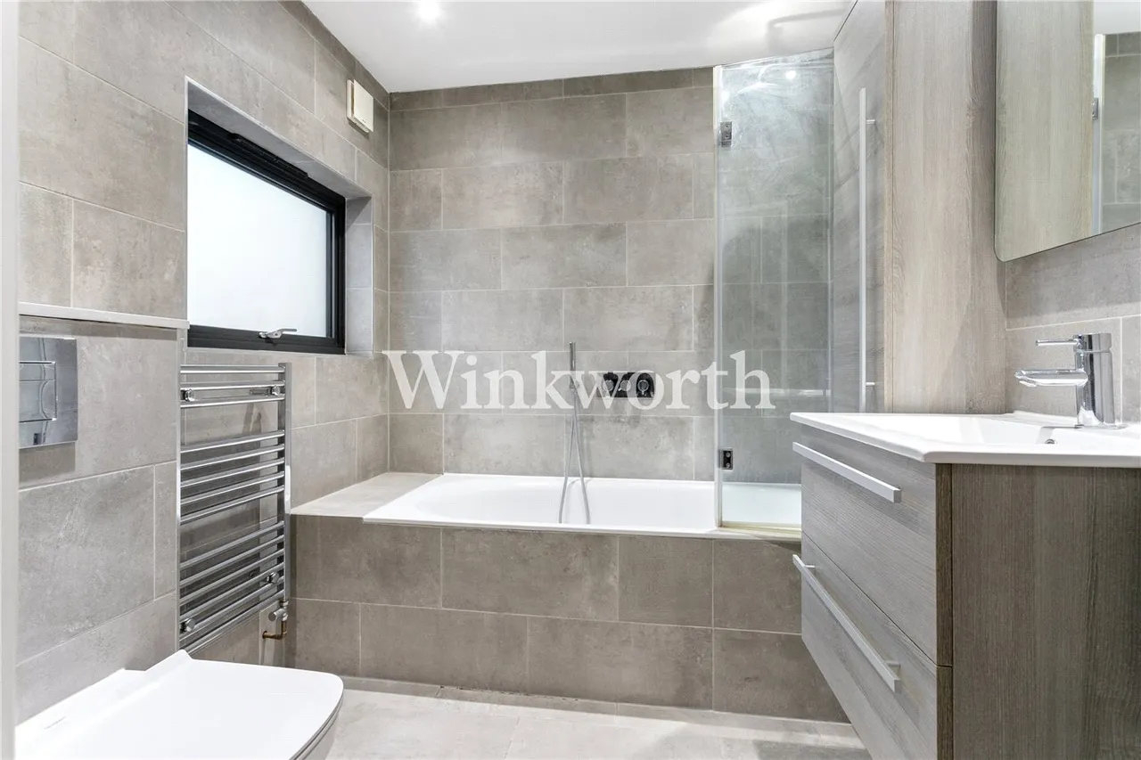 The Grove, London, N13, photo 15