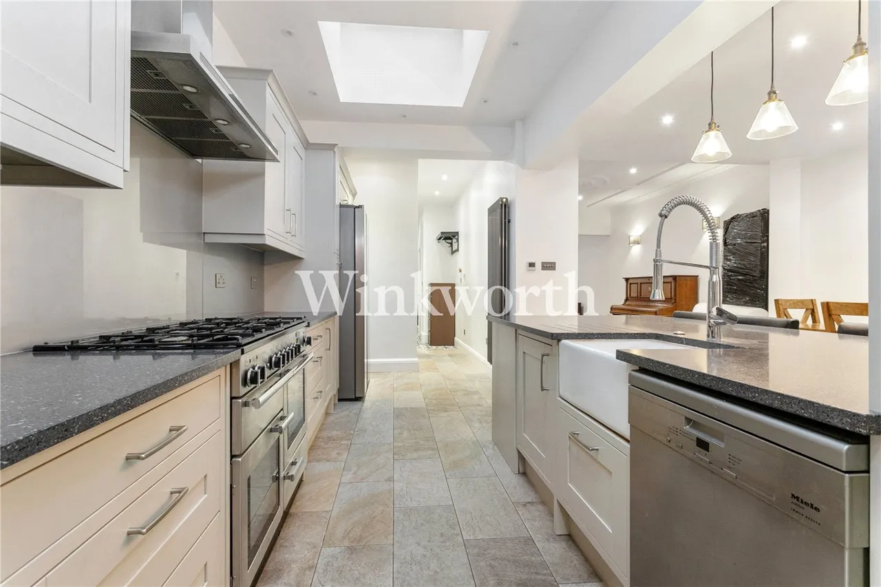 The Grove, London, N13, photo 8