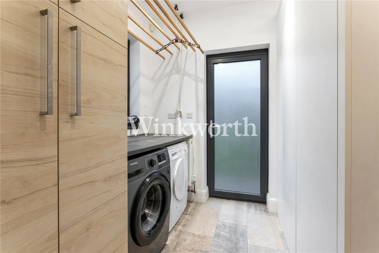 The Grove, London, N13, photo 10