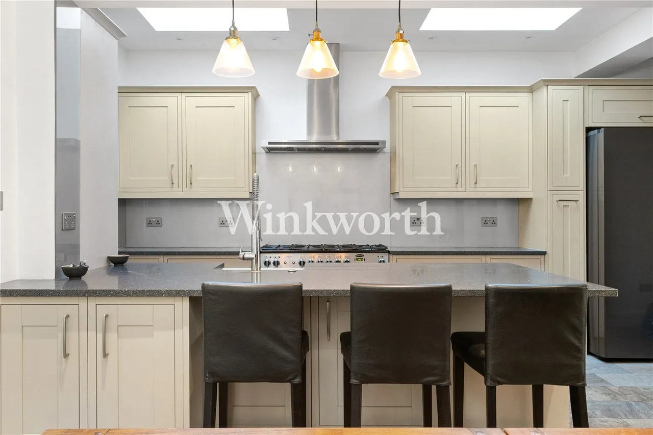 The Grove, London, N13, photo 6